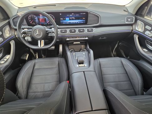 Used 2024 Mercedes-Benz GLS 450 4MATIC image 8