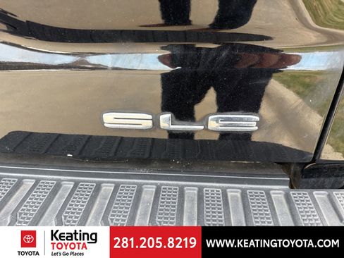 Used 2024 GMC Sierra 1500 SLE w/ Preferred Package image 10