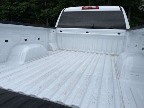 Used 2025 Chevrolet Silverado 1500 W/T w/ WT Value Package AWD/4WD image 27