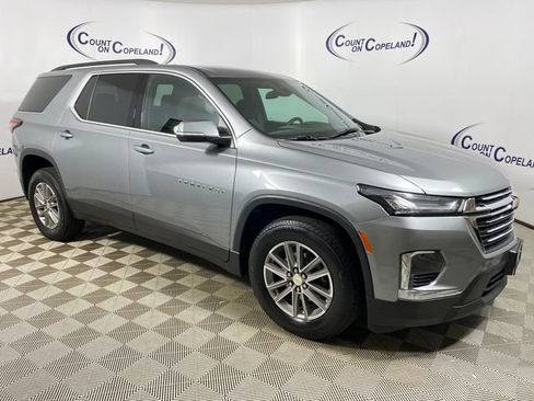 Used 2023 Chevrolet Traverse LT AWD/4WD image 8