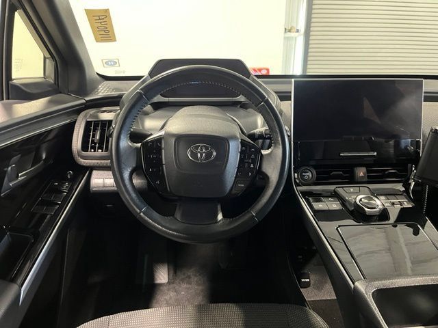 Used 2023 Toyota bZ4X AWD image 22