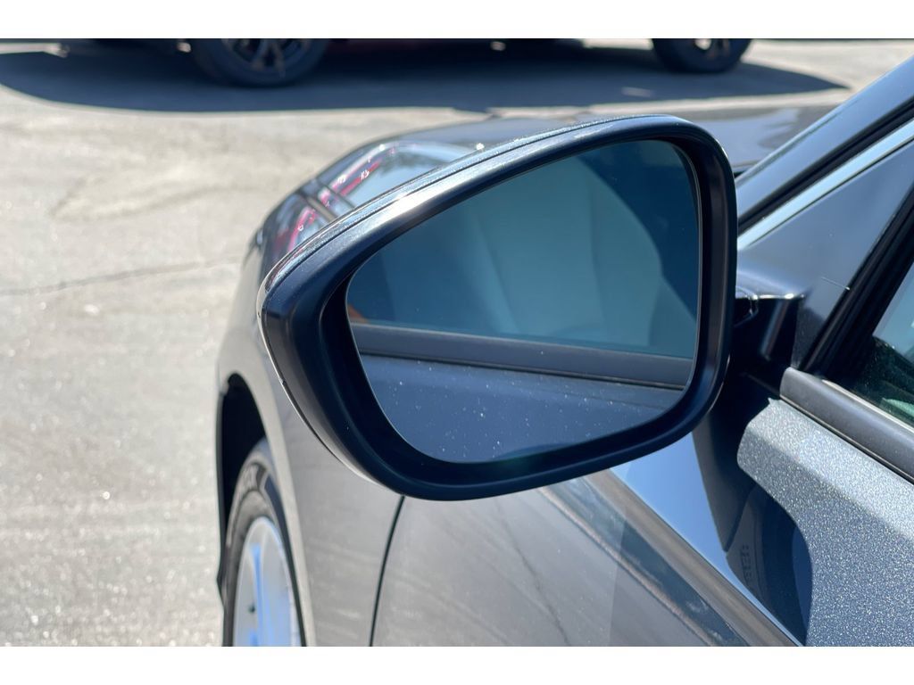 Used 2024 Honda Accord LX image 47