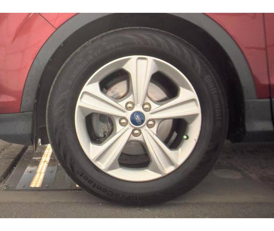 Used 2014 Ford Escape SE FWD image 9