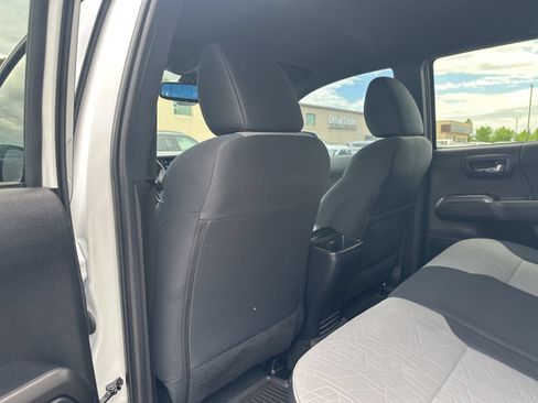 Used 2022 Toyota Tacoma TRD Sport w/ Black Out Package (TMS) AWD/4WD image 22