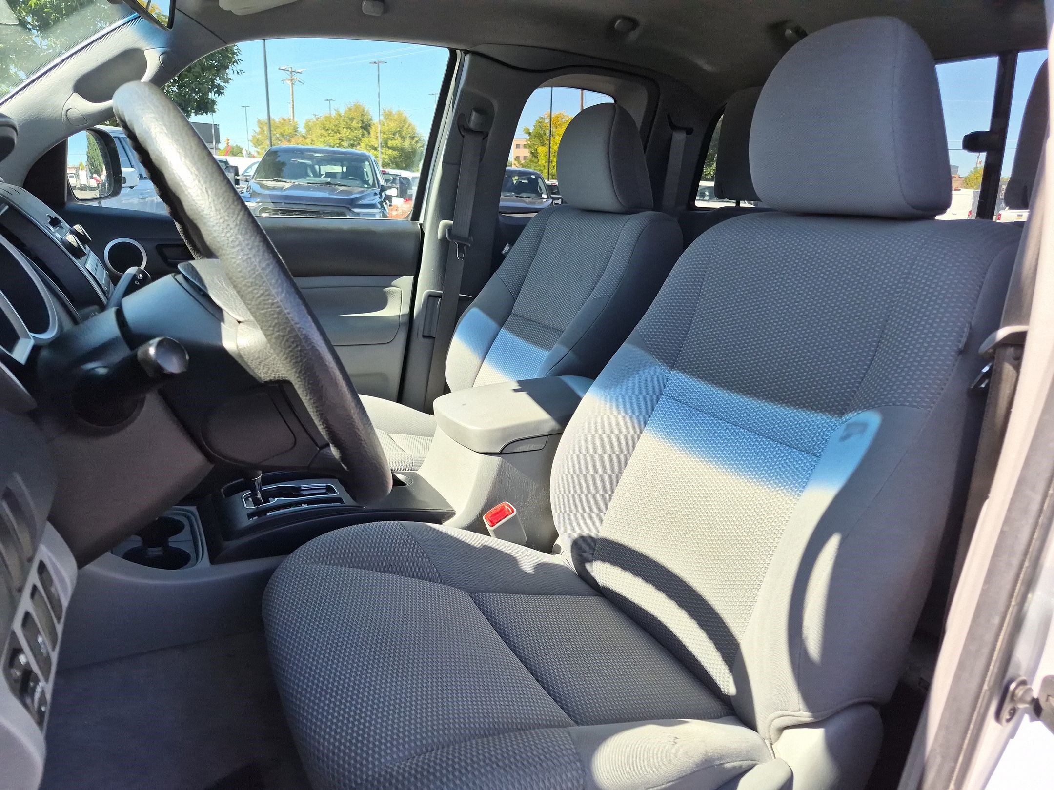 Used 2011 Toyota Tacoma 4x4 Access Cab w/ Convenience Pkg image 20