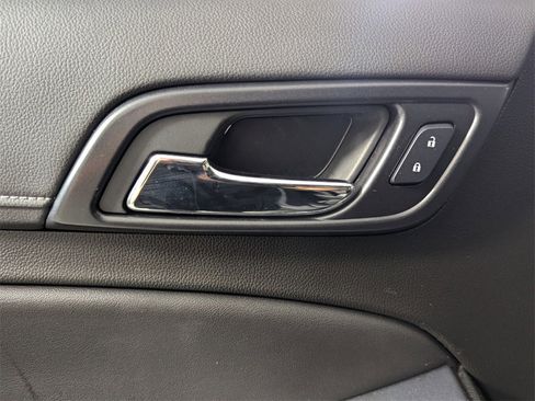 Used 2020 GMC Yukon SLT w/ Premium Edition image 14