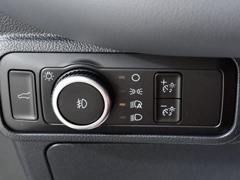 New 2025 Ford Explorer Active w/ Active Comfort Package image 32