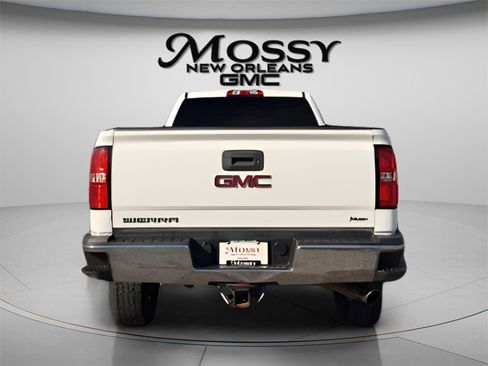 Used 2018 GMC Sierra 2500 4x4 Crew Cab image 6