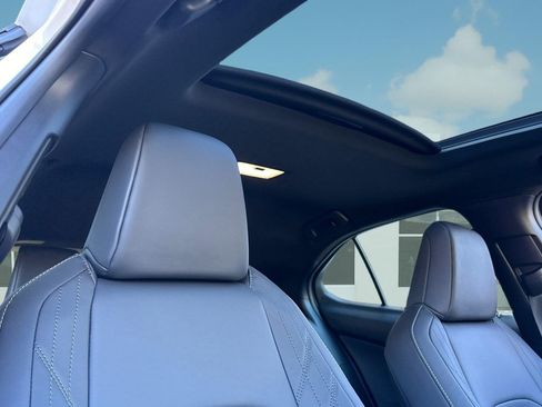 New 2026 Lexus UX 300h FWD image 21