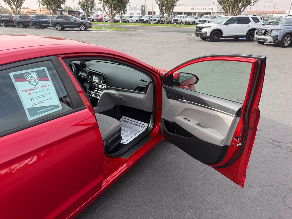 Used 2020 Hyundai Elantra SE FWD image 13