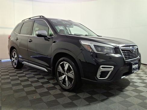 Used 2021 Subaru Forester Touring image 4
