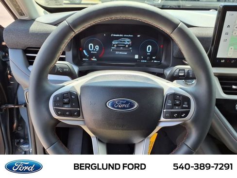 New 2025 Ford Explorer Active w/ Active Comfort Package image 12