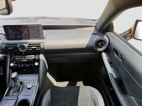 Used 2025 Lexus IS 500 RWD image 17