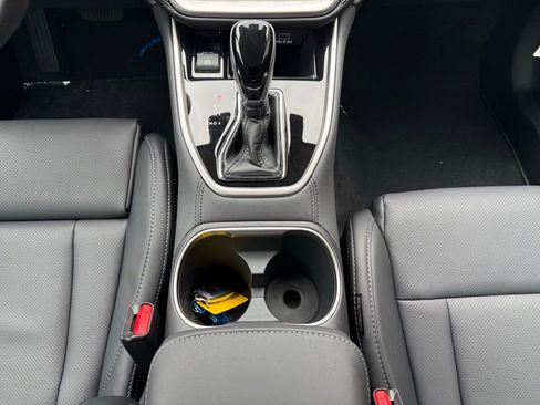 New 2025 Subaru Outback Limited image 18