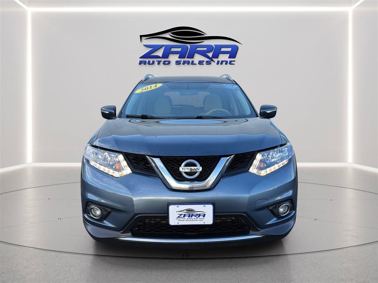Used 2014 Nissan Rogue SV w/ SV Moonroof Package AWD/4WD image 2