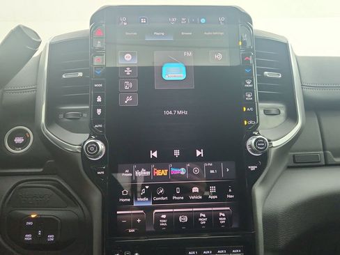 New 2026 RAM 3500 Laramie AWD/4WD image 15