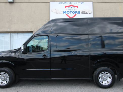 Used 2021 Nissan NV 2500 SV w/ Back Door Glass Package RWD image 5