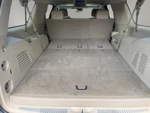 Used 2019 Cadillac Escalade ESV Luxury AWD/4WD image 55