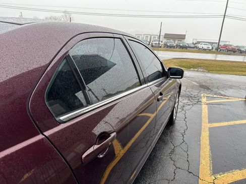 Used 2012 Ford Fusion SEL image 10