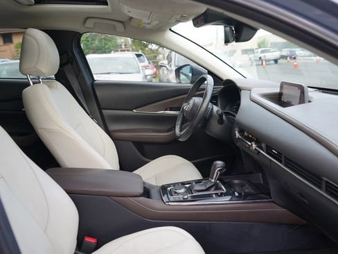 Used 2020 MAZDA CX-30 FWD w/ Premium Package image 21