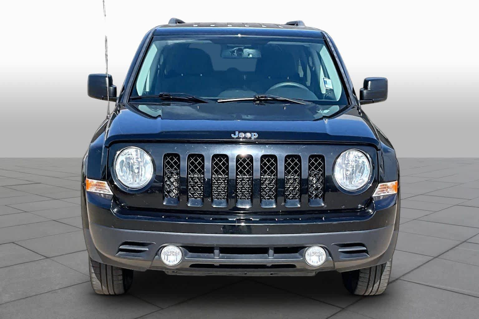 Used 2016 Jeep Patriot Sport w/ Power Value Group AWD/4WD image 4