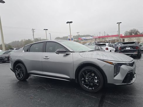 New 2025 Kia K4 GT-Line Turbo image 1