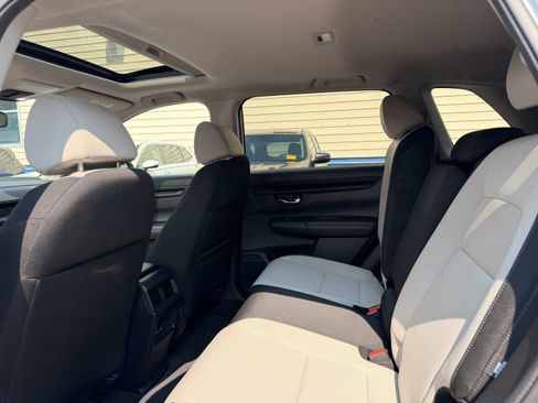 Used 2024 Honda CR-V EX image 26