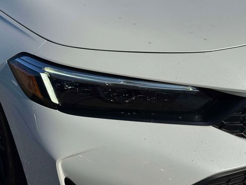 Used 2025 Honda Civic Sport image 10