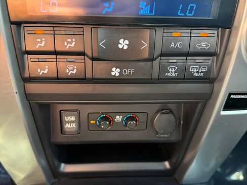 Used 2017 Toyota 4Runner Limited AWD/4WD image 27