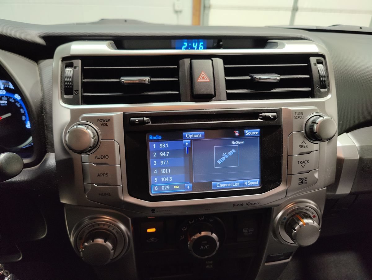 Used 2019 Toyota 4Runner SR5 Premium AWD/4WD image 38