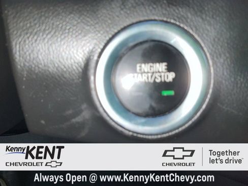 Used 2023 GMC Terrain SLT w/ LPO, Floor Liner Package image 23