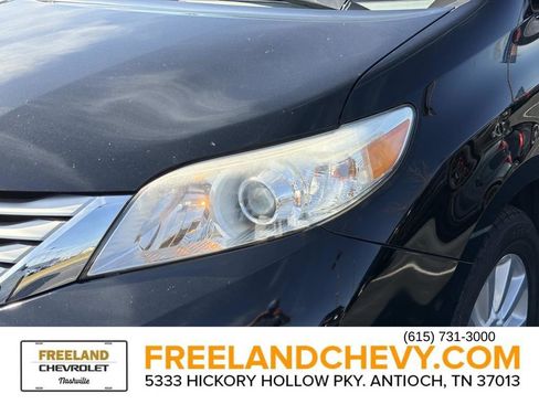 Used 2013 Toyota Sienna Limited image 10