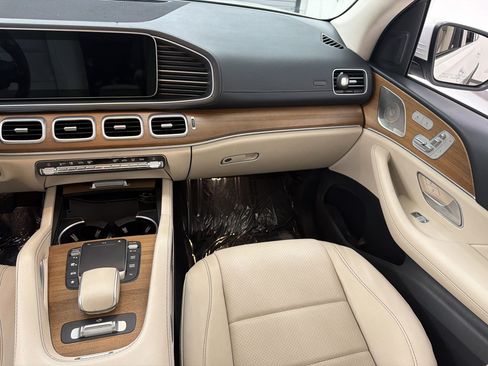 Used 2022 Mercedes-Benz GLS 450 4MATIC image 31