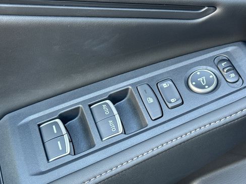 Used 2025 Honda Accord Sport image 13