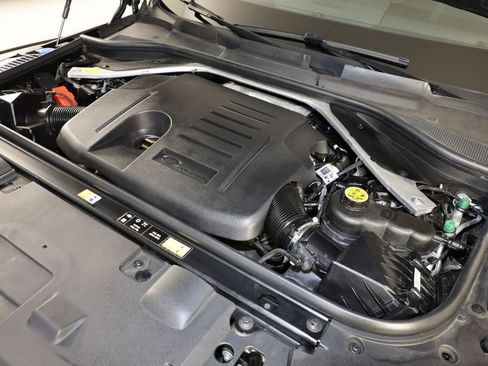Used 2024 Land Rover Range Rover Sport SE AWD/4WD image 34