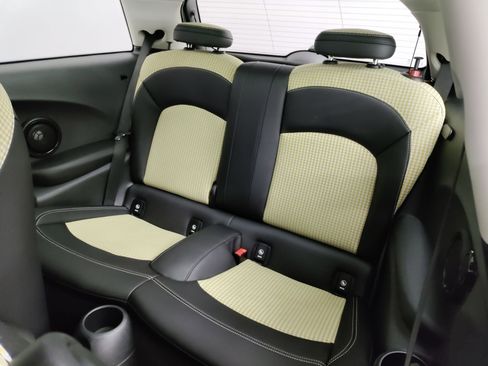 Certified 2022 MINI Cooper SE image 28