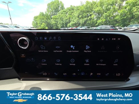 New 2026 Chevrolet Traverse LT w/ Midnight/Sport Edition FWD image 21