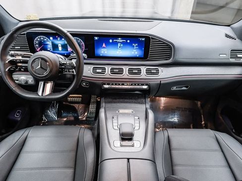 Used 2025 Mercedes-Benz GLS 450 4MATIC image 13
