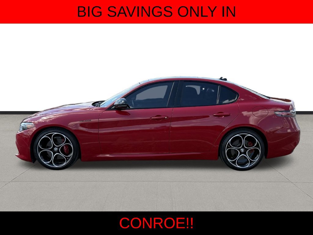 Used 2024 Alfa Romeo Giulia Veloce RWD image 8