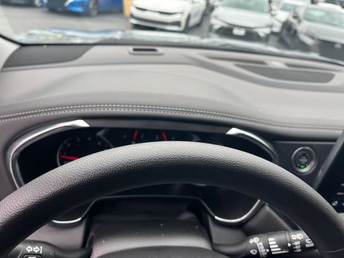 Used 2025 Chevrolet Blazer LT image 29