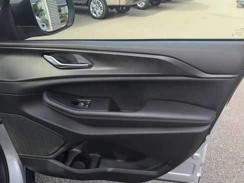 Used 2024 Jeep Grand Cherokee Laredo X w/ Trailer Tow Package image 41