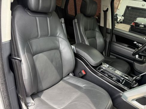 Used 2020 Land Rover Range Rover HSE AWD/4WD image 9