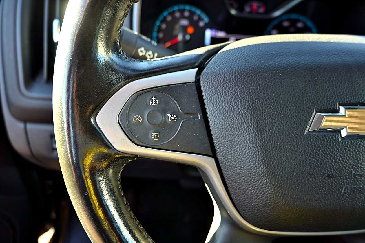 Used 2017 Chevrolet Colorado LT RWD image 15