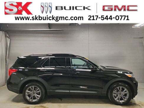 Used 2023 Ford Explorer XLT w/ Equipment Group 202A image 1