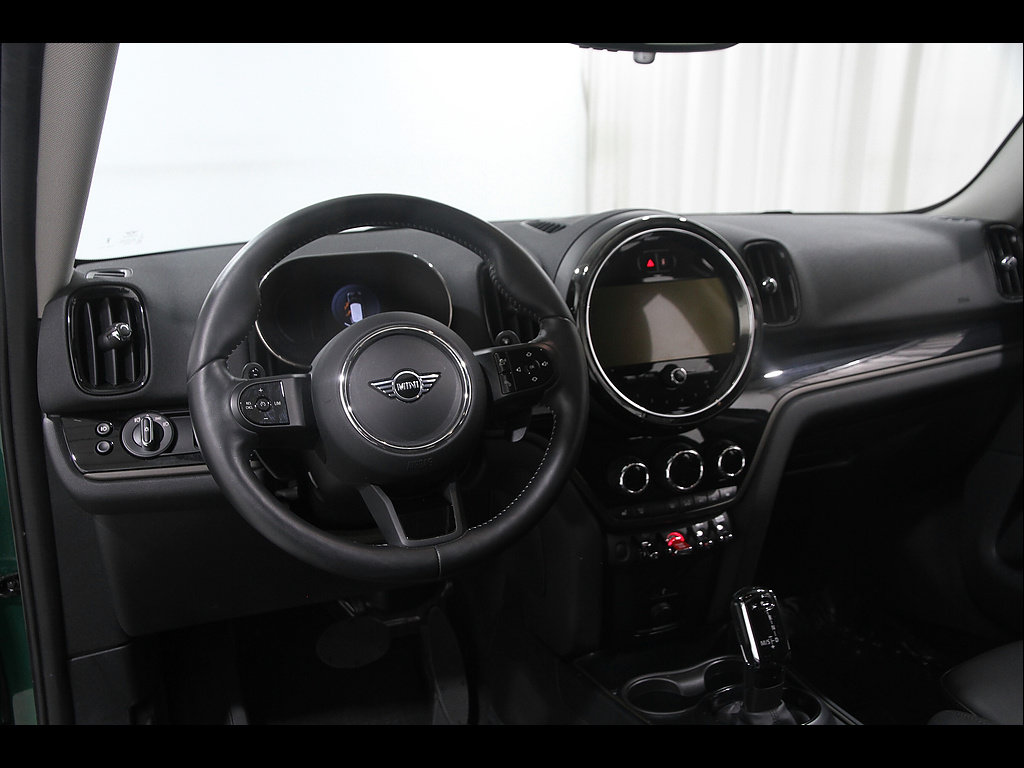 Used 2024 MINI Cooper Countryman S w/ Premium Package AWD/4WD image 6