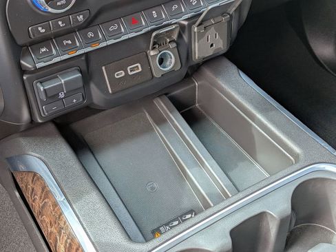 Used 2020 GMC Sierra 1500 Denali w/ Denali Ultimate Package image 28