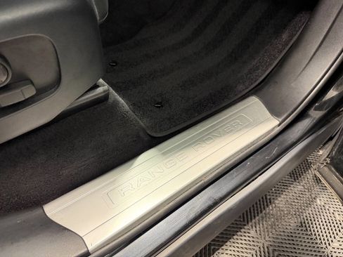 Used 2019 Land Rover Range Rover Sport HST image 19