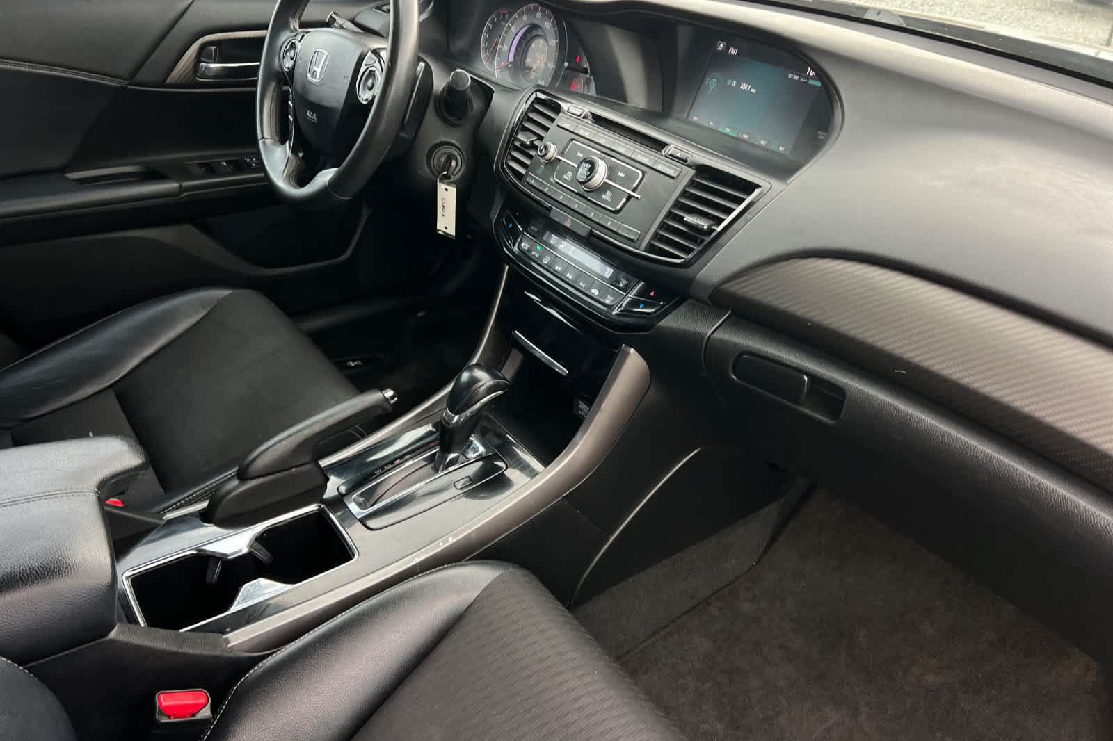 Used 2016 Honda Accord Sport image 16