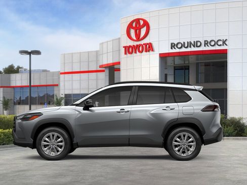 New 2026 Toyota Corolla Cross LE FWD image 4