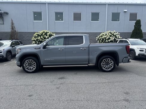 Used 2025 GMC Sierra 1500 Denali Ultimate AWD/4WD image 14